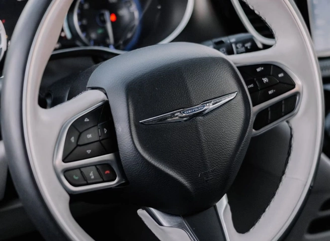 В Рязани угнали из автосервиса автомобиль Chrysler | ya62.ru