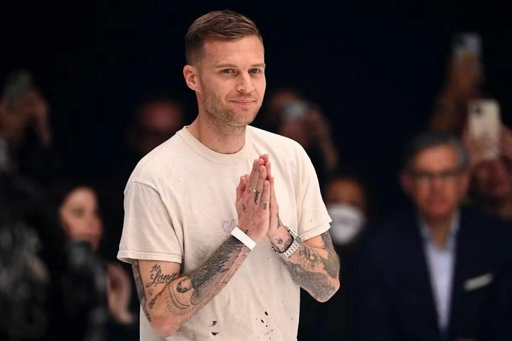 Бывший креативный директор Леди Гаги и Givenchy Мэттью Уильямс запускает новый бренд одежды | Источник: AFP