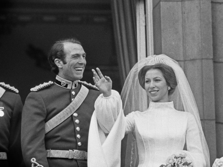 Суровые традиции: почему принцесса Анна не могла выйти замуж в Англии (и куда ей пришлось бежать ради любви)