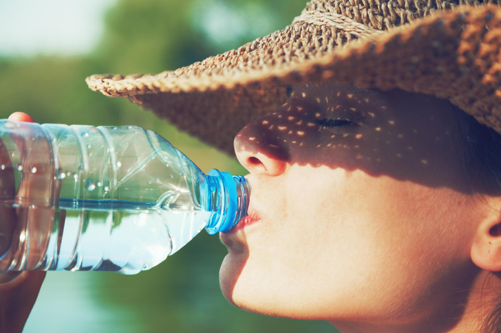 Как правильно пить воду: 7 неочевидных ошибок, которые мы совершаем