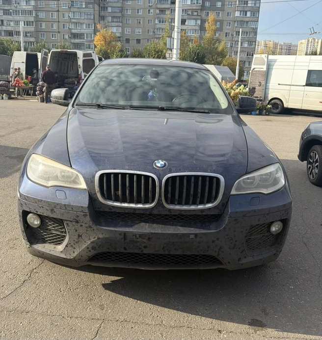 Арест BMW X6 заставил тамбовчанина оплатить штрафы | Источник: r68.fssp.gov.ru