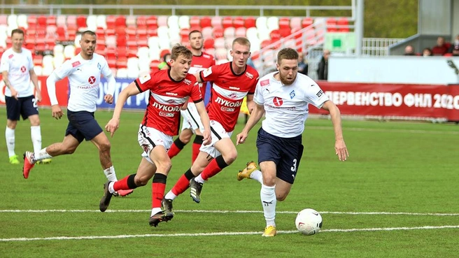 Трибуны на стадионе были практически пустыми | Источник: ПФК «Крылья Советов»