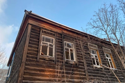 В Новосибирске сносят старейший дом на Коммунистической