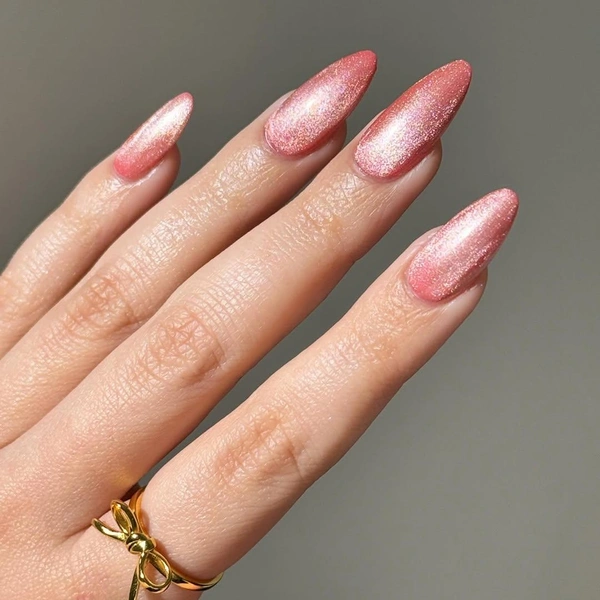 Источник: @avrnailswatches