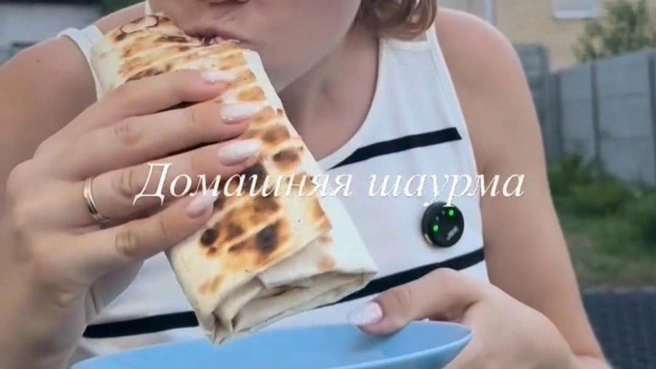Фуршетный мастер из Волгограда раскрыла секрет идеальной сочной шаурмы | Источник: @furshet_vlg