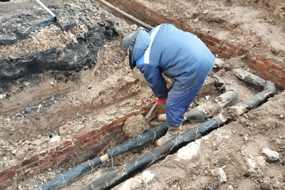 В Костроме ежедневно ремонтируют тепловые сети