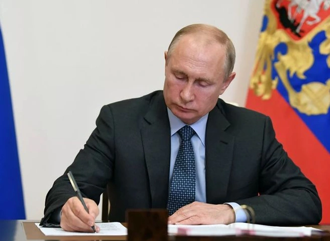 Путин внес в Госдуму проект о новой процедуре формирования правительства | ya62.ru