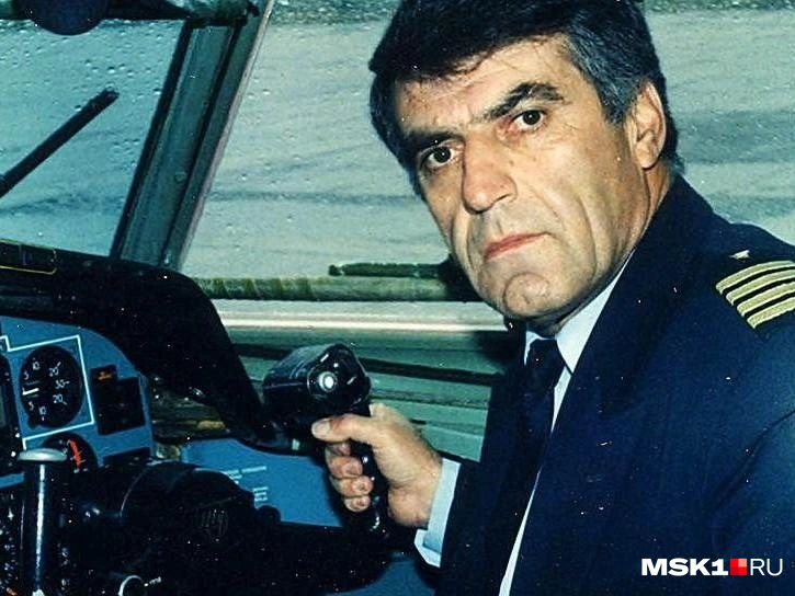 Закаржа Закаржаев на рабочем месте | Источник: Саида Казиханова