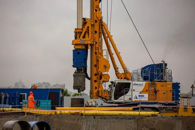 Работник погиб при опрокидывании буровой установки в Забайкалье