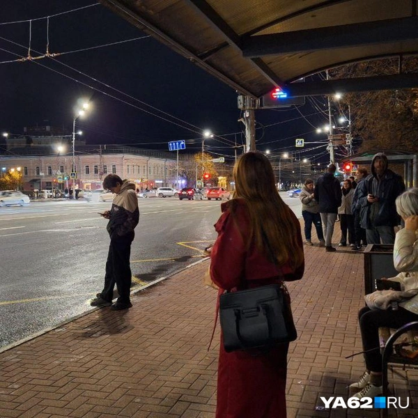 Рязанцы пытаются добраться до дома | Источник: Мария Борзева / YA62.RU