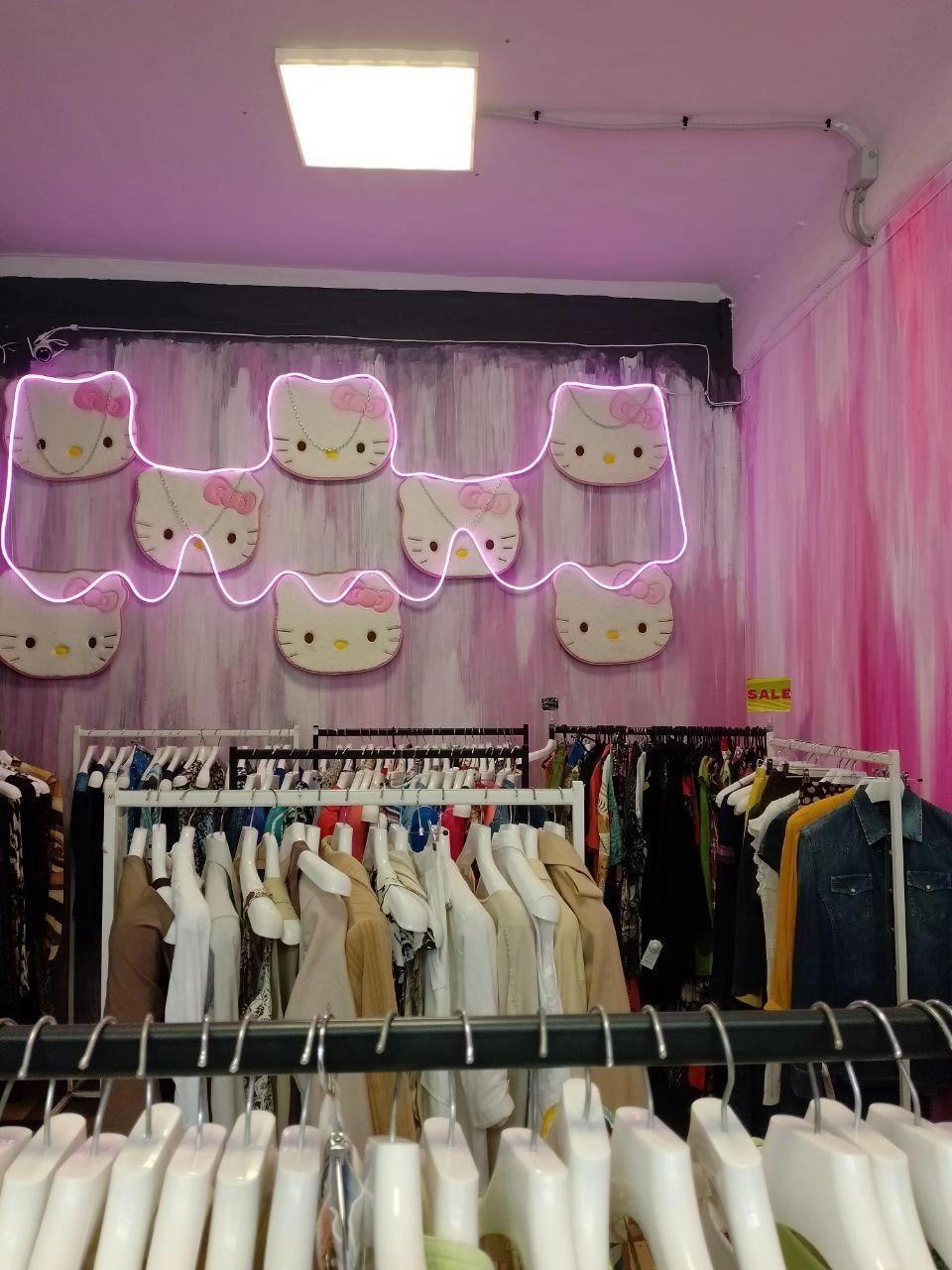 Всемирно известный персонаж Hello Kitty, он же «Привет, котенок» | Источник: Гюлбича Аббасова / MSK1.RU