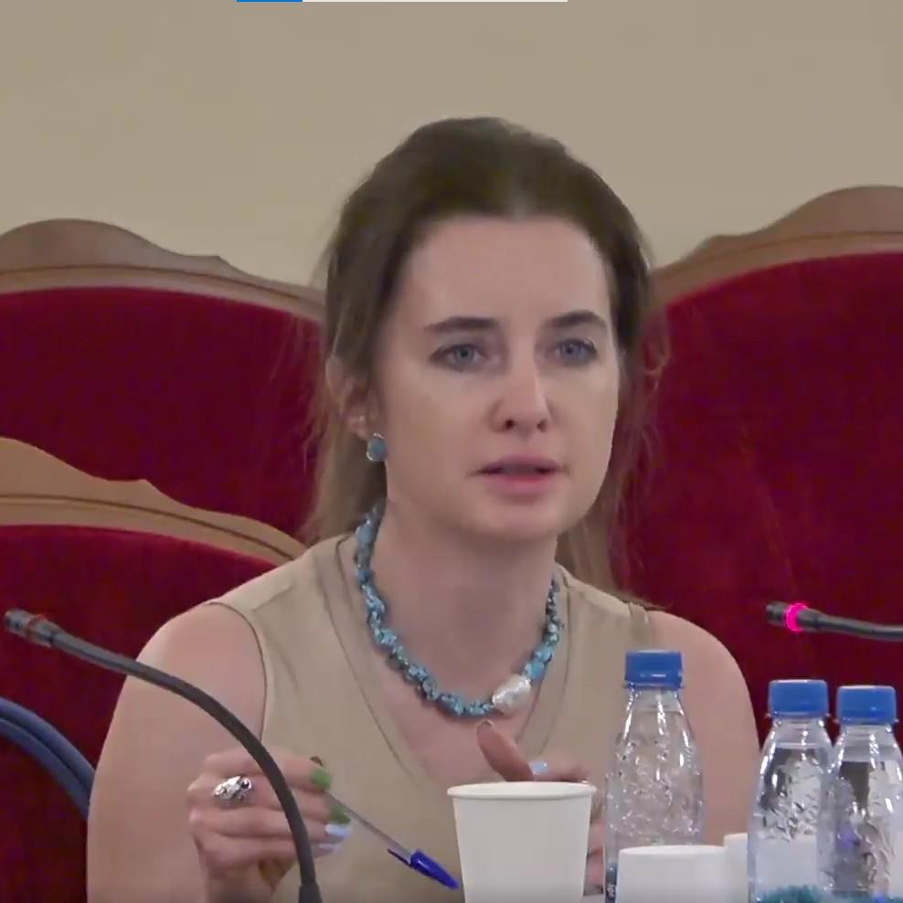 <p>Александра Марова</p>