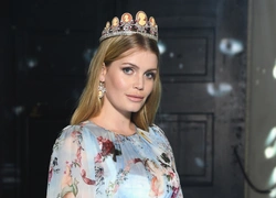 Китти Спенсер вновь продефилировала на шоу Dolce&Gabbana