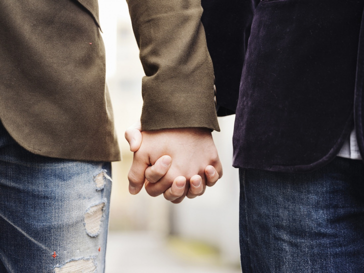Мужчины-бисексуалы признались, почему в итоге остаются с геями, а не с женщинами