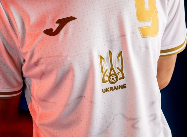 Сборная Украины представила форму к Евро-2020 с силуэтом Крыма | ya62.ru