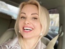 «В Великобритании ее ждут одну»: редактор Первого канала Марина Овсянникова не сможет вывезти детей