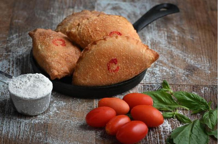 «Носок из печи» и «надутый живот»: 11 видов пиццы, которые едят в итальянской глубинке