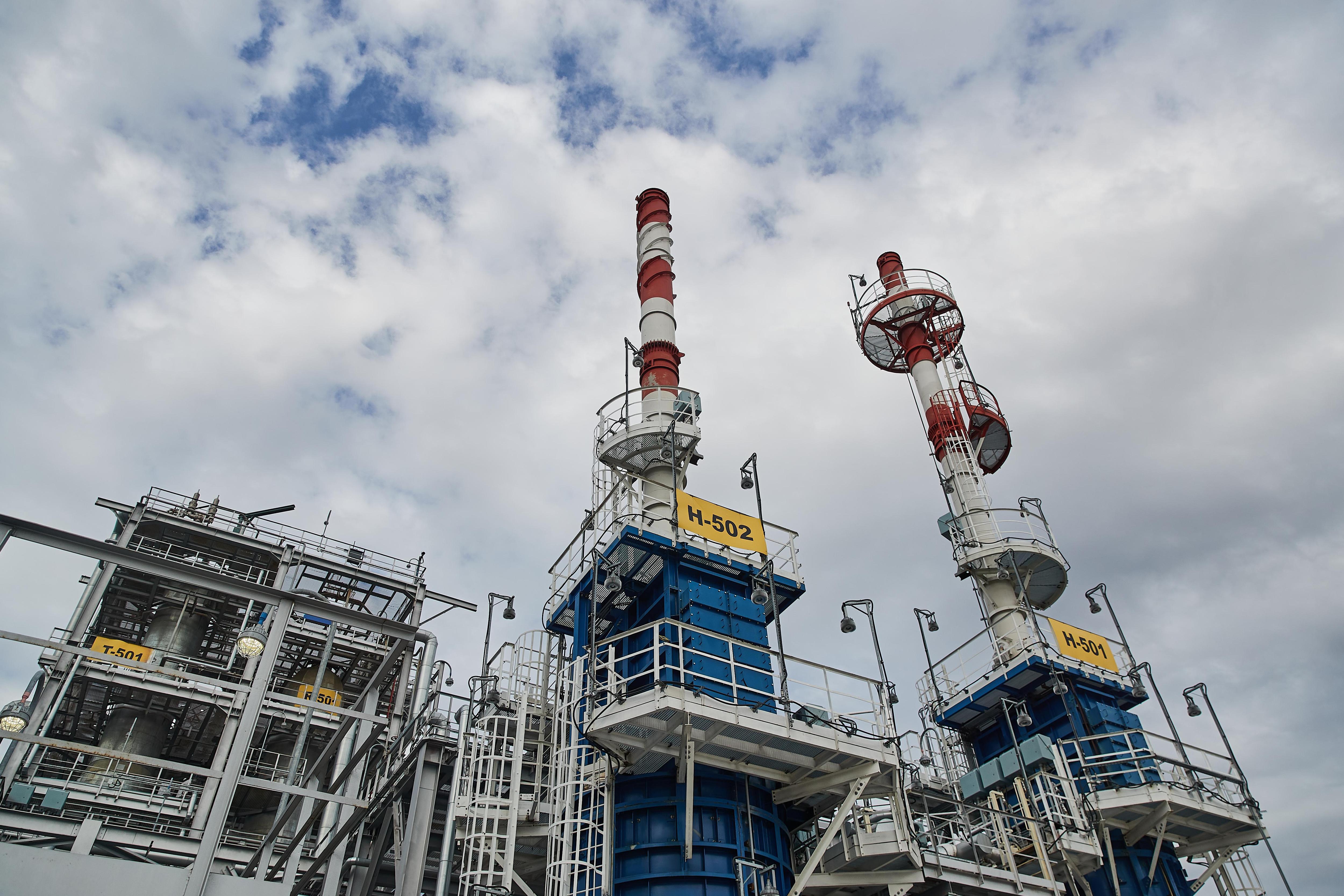 Кто получает самую высокую зарплату в Башкирии? Рейтинг доходов по отраслям среди регионов