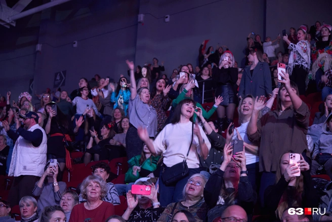 Подпеваем, не стесняемся | Источник: Роман Данилкин / 63.RU