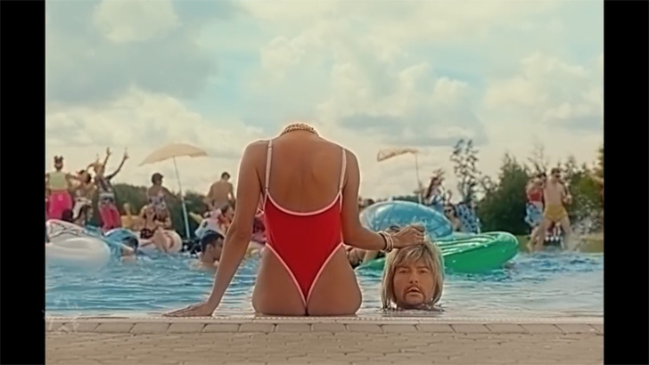 кадр из клипа Ibiza