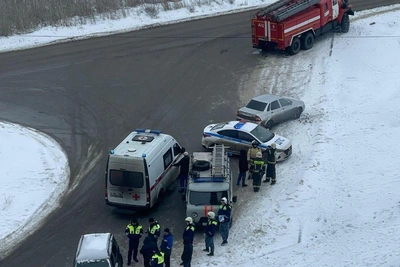 Volgograd man dies in car, body dropped from stretcher
