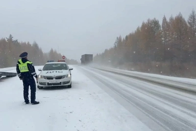 В Забайкалье из-за мокрого снега призвали сменить шины