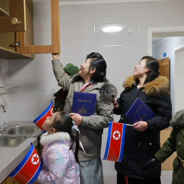 Как выглядят дома в Пхеньяне, построенные для семей солдат, погибших в Курской области. Фото