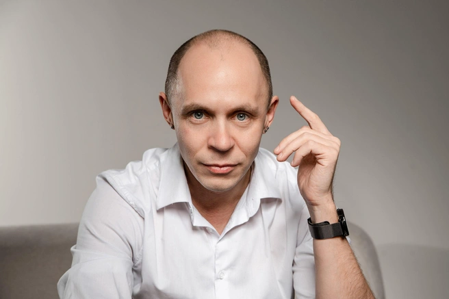 Дмитрий Лисьев будет рассказывать о самоповреждающем поведении подростков на фестивале практической психологии «Псифест Урал». Он пройдет 8 и 9 ноября в Екатеринбурге | Источник: предоставлено Дмитрием Лисьевым