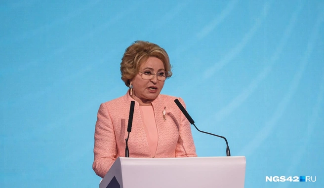 Валентина Матвиенко считает, что Курганская область в последнее время добилась высоких результатов | Источник: Максим Серков / NGS42.RU