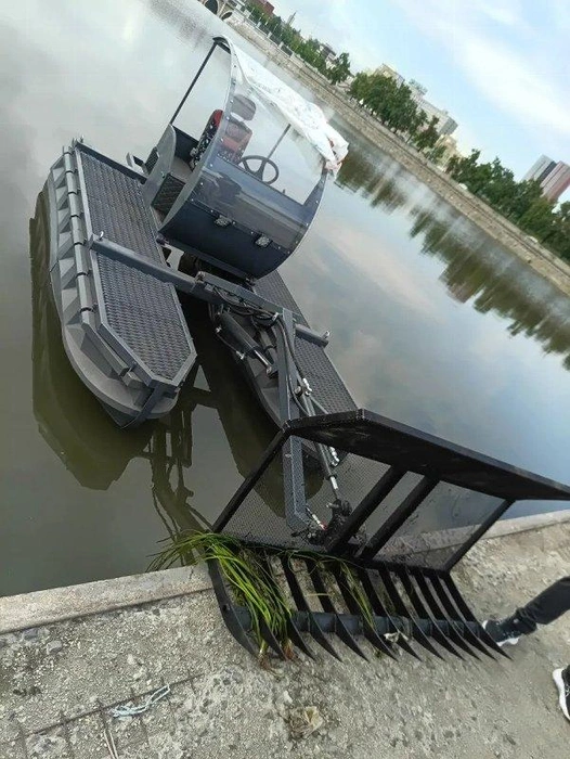 На реке Миасс в Челябинске начали очистку водоема | Источник: mineco.gov74.ru