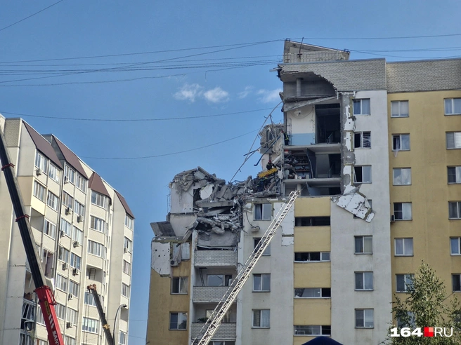 Взрывом газа на Блинова, 2 вынесло четыре этажа и целый лестничный пролет | Источник: Виктория Федорова / 164.RU