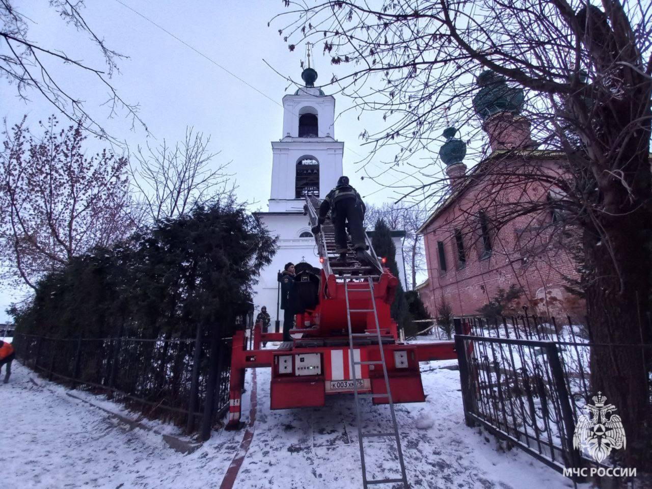 В Ярославле загорелась Вознесенская церковь: что там случилось