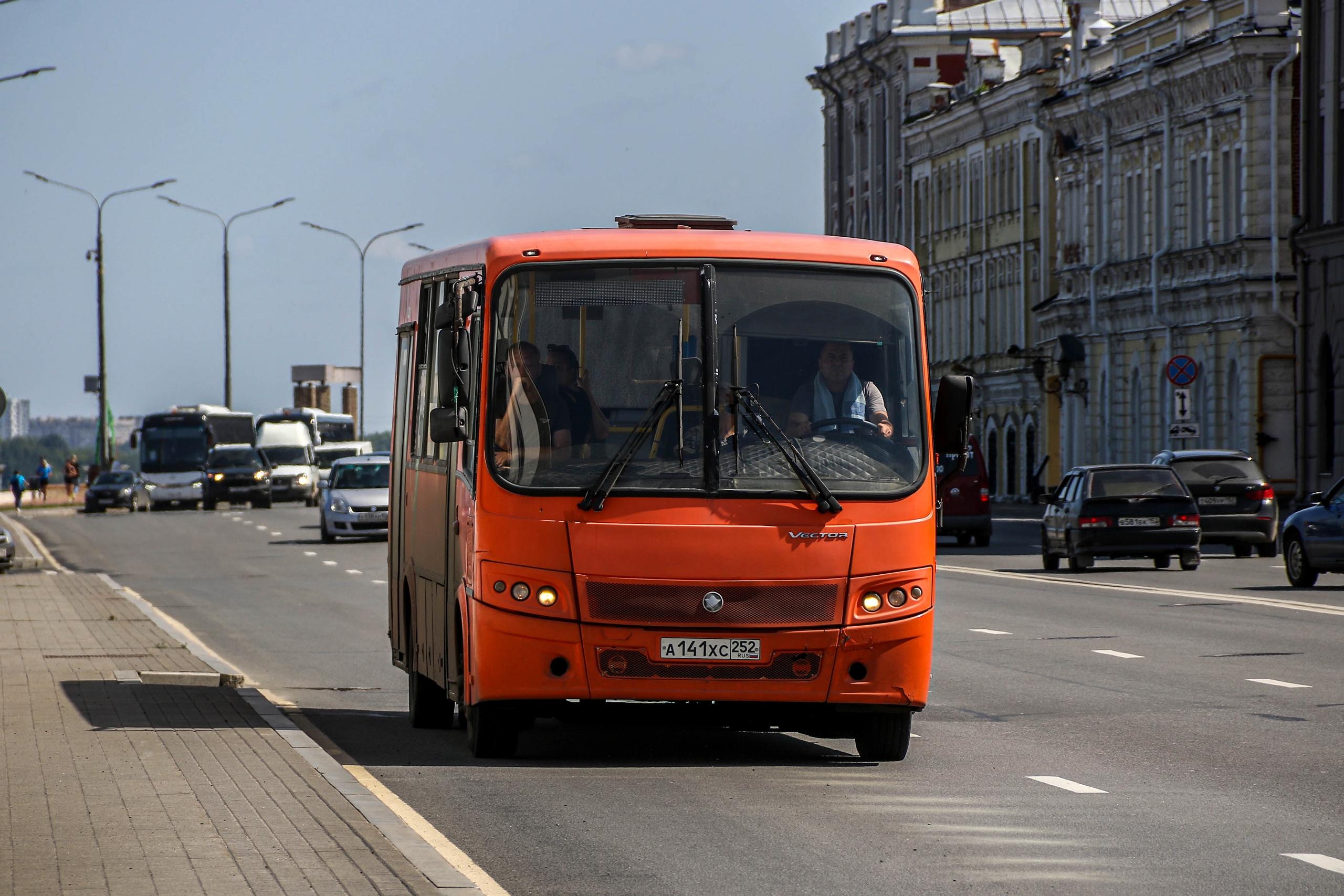 Маршруты трех автобусов изменили в Нижнем Новгороде из-за ремонта трамвайных путей