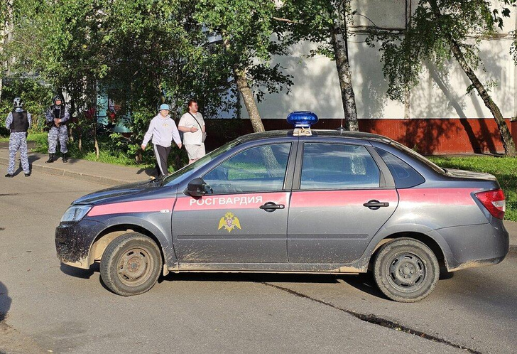 Сообщения о повторной атаке террористов в траурной Махачкале не подтвердились: обстановка спокойная