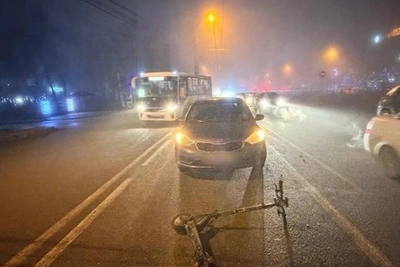 Пьяный электросамокатчик попал под машину в Ставрополе
