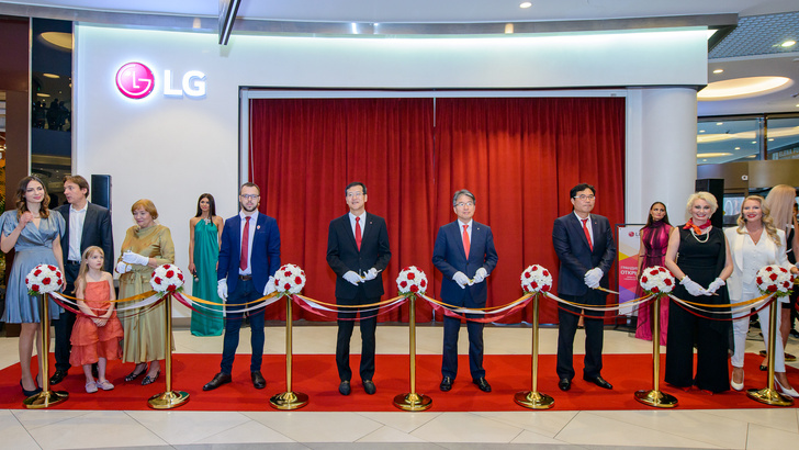 Фото №1 - Первый премиальный магазин LG Electronics: увидеть, попробовать и ощутить инновации