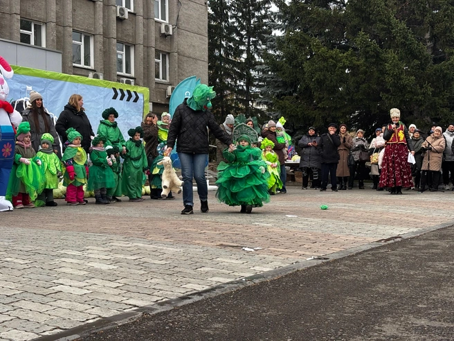 Когда родитель с ребенком&nbsp;— на одной волне | Источник: Свердловский район | Красноярск / vk.com