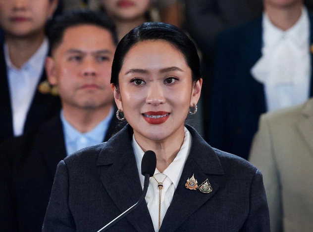 Суд отправил в отставку премьер-министра Таиланда. Она пробыла у власти всего год