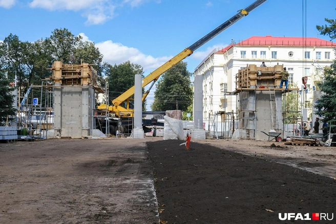 Много, много колонн | Источник: Булат Салихов / UFA1.RU