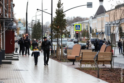В Череповце возможен запрет двухстрочных вывесок и надувных фигур