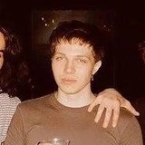 <p>дизайнер</p>