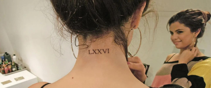 Американская певица и актриса Селена Гомес сделала на тебе большую татуировку: что там изображено