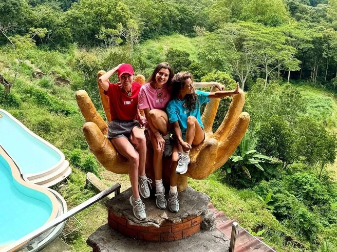 Верещагины, Кривцовы и Соколовские состояли в коалиции последние несколько серий | Источник: kc_vereshchagina / Instagram (экстремистская организация, деятельность запрещена на территории РФ)