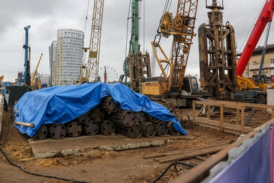 Власти ответили на жалобы о застывшей стройке метро