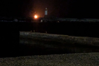 Мэр Сочи ограничил доступ к морю из-за горящего танкера