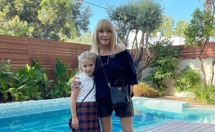 Собирают вещи: где будет жить Алла Пугачева, и почему ее семья снова решилась на переезд | Источник: соцсети