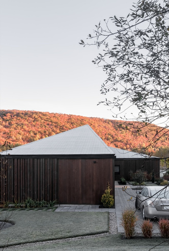 Осенняя соната: дом в поле по проекту Шевалье Моралеса (фото 1.1)