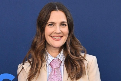 Дрю Бэрримор троллят после продления шоу