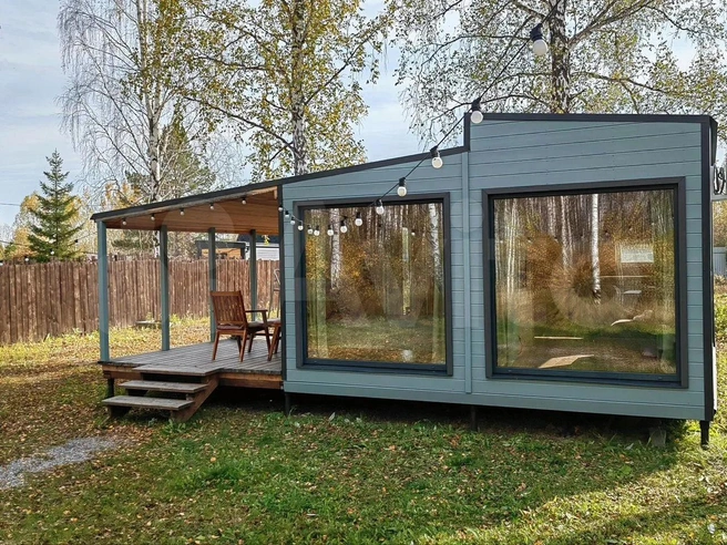 Дом находится рядом с лесом  | Источник: avito.ru