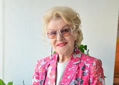 88-летняя Светлана Дружинина госпитализирована для противоопухолевой терапии